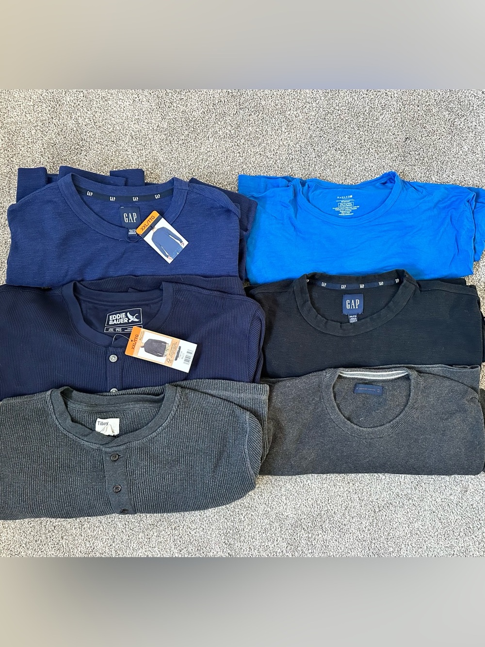 Bundle of Men’s Longsleeves